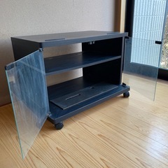 テレビ台の画像