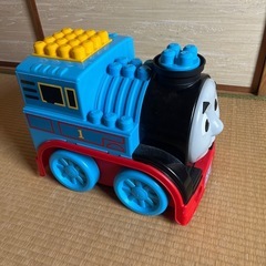 トーマスの収納おもちゃ