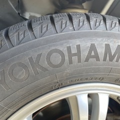 スタッドレスタイヤの画像