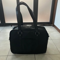 浦和麗明高校の革カバン