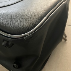 浦和麗明高校の革カバンの画像