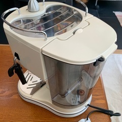 《お取引中
》DeLonghi エスプレッソマシン の画像