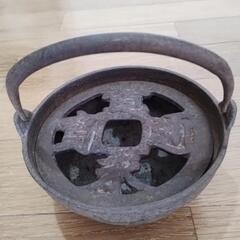 南部鉄器、鉄金鍋型、喫煙具の画像