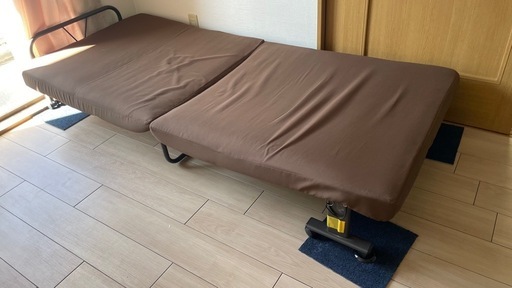 【値下げ】折り畳みベッド