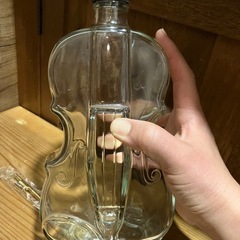 サントリー ローヤル バイオリン型ボトル 700ml 空瓶の画像