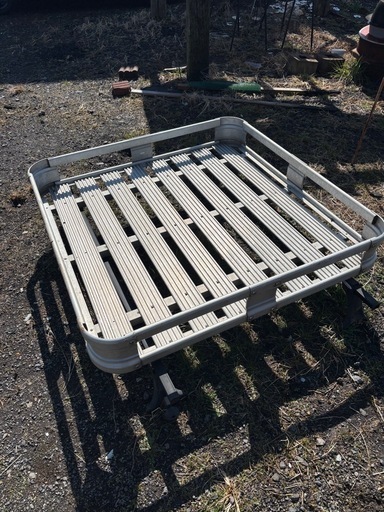 ルーフキャリア