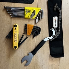 六角レンチやコグ工具