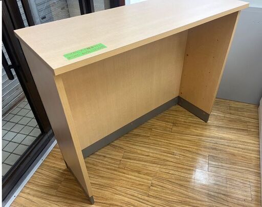 巾１ｍ２０ｃｍ　受付カウンター￥6,000