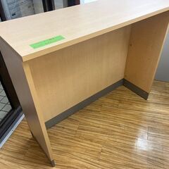 巾１ｍ２０ｃｍ　受付カウンター￥6,000