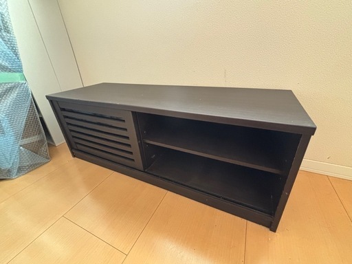 テレビ台　収納棚