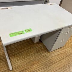 巾１ｍ２０ｃｍ　鍵付き片袖デスク￥14,000