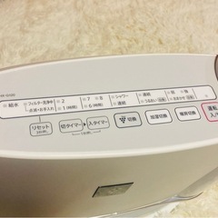 SHARP シャープ 
加湿セラミックファンヒーター HX-G120-Wの画像