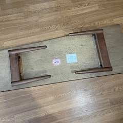 折り畳みテーブルの画像