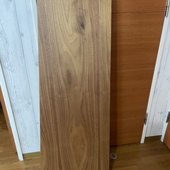 折り畳みテーブルの画像