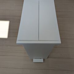 ニトリの足踏み両開きごみ箱あげます