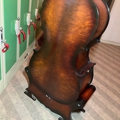 引き渡しがきまりました！　チェロ型ワインラックの画像