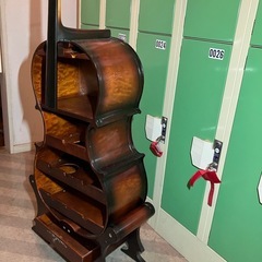 引き渡しがきまりました！　チェロ型ワインラックの画像