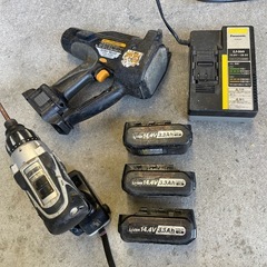 充電工具　全ネジカッター　とインパクトドリル