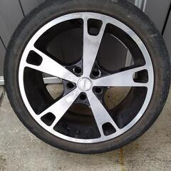 225/45R18、PCD114.3、オフセット+38。4本