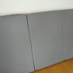 ニトリ　三つ折りマットレス　厚み　10センチ
