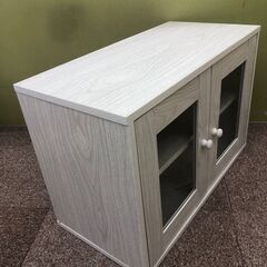 【商談中】食器棚　木目調白　移動棚１枚　の画像