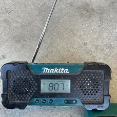 マキタ充電工具　10.8V  ラジオ　インパクトドライバーの画像