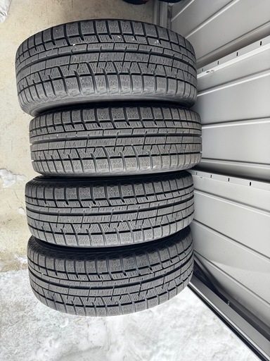 ヨコハマ　215/60R16 ホイール付き