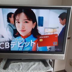 シャープ　液晶テレビ　37型　リモコン付きの画像