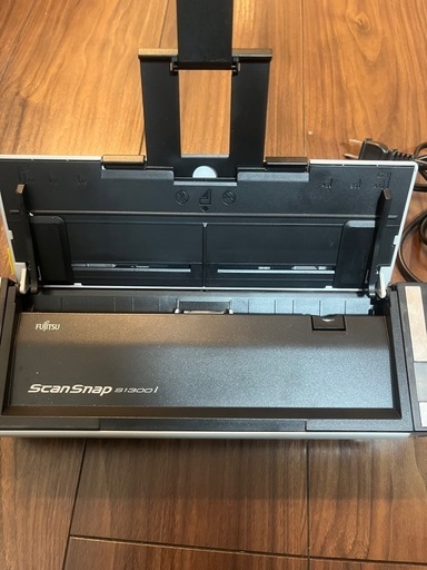 FUJITSU ScanSnap S1300i スキャナー