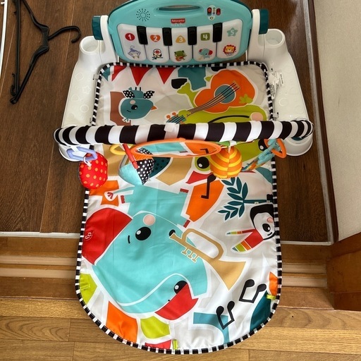 Fisher price 4WAYバイリンガル・ピアノジム