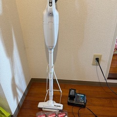 【お渡し先決定】マキタ（makita）掃除機CL107FD