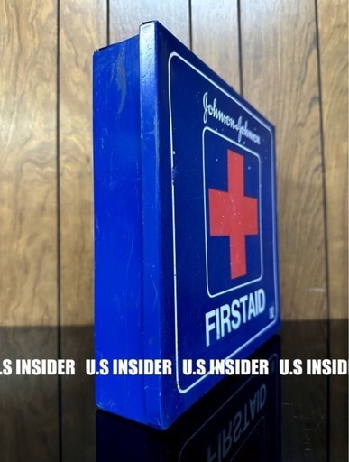LAより入荷!!送料無料■アメリカ品　ジョンソン・エンド・ジョンソン　FIRSTAID■岐阜より迅速発送★