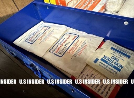 LAより入荷!!送料無料■アメリカ品　ジョンソン・エンド・ジョンソン　FIRSTAID■岐阜より迅速発送★