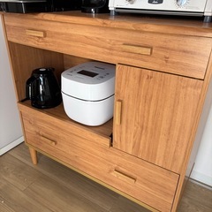 LOWYA食器棚の画像