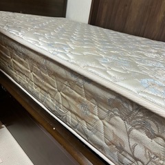 受付停止 シモンズ　シングルベッドの画像