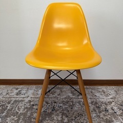 イームズシェルチェアー イエロー（黄色）
