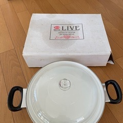 ホーロー鍋　新古品の画像