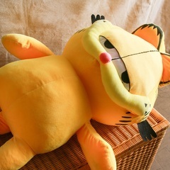 【武蔵小山店】ガーフィールド 特大 ぬいぐるみ Garfield マスコット インテリア 置物 人形 ぬいぐるみ枕 ネコ 猫 可愛い かわいい アメリカ 雑貨 キャラ キャラクター グッズの画像