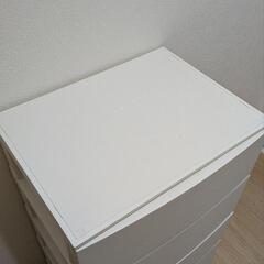 リビングチェスト ルームス ワイドシェード 4段収納家具衣類棚プラスチックホワイト白の画像