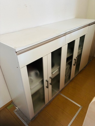 【値下げ 最終価格 3/22まで】食器棚２つ