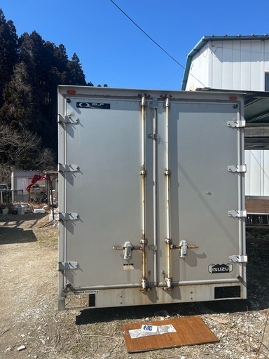 コンテナ、物置き