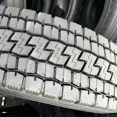 【7月中でさらに半額】【在庫7本】 245/80R17.5 の画像