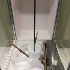 ガチャガチャ本体　ガチャコップ本体＋専用コイン268枚＋48㎜カプセル132個の画像