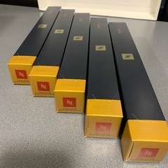 売却済 特別企画(*'▽'*) 今回限り  ネスプレッソカプセル　50個　＋ペアカップソーサー　ヴォリュートデカフェの画像