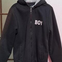 BOY パーカーの画像
