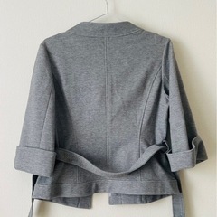 a.v.v  ジャケットの画像