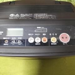三菱蓄熱セラミックファンヒーター 電気ストーブの画像