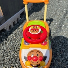 アンパンマン　よくばりビジーカー