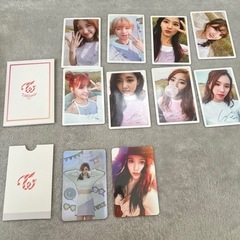 TWICEの写真カードの画像