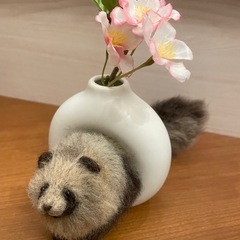 作家様　ハンドメイド作品　たぬきの一輪挿しの画像